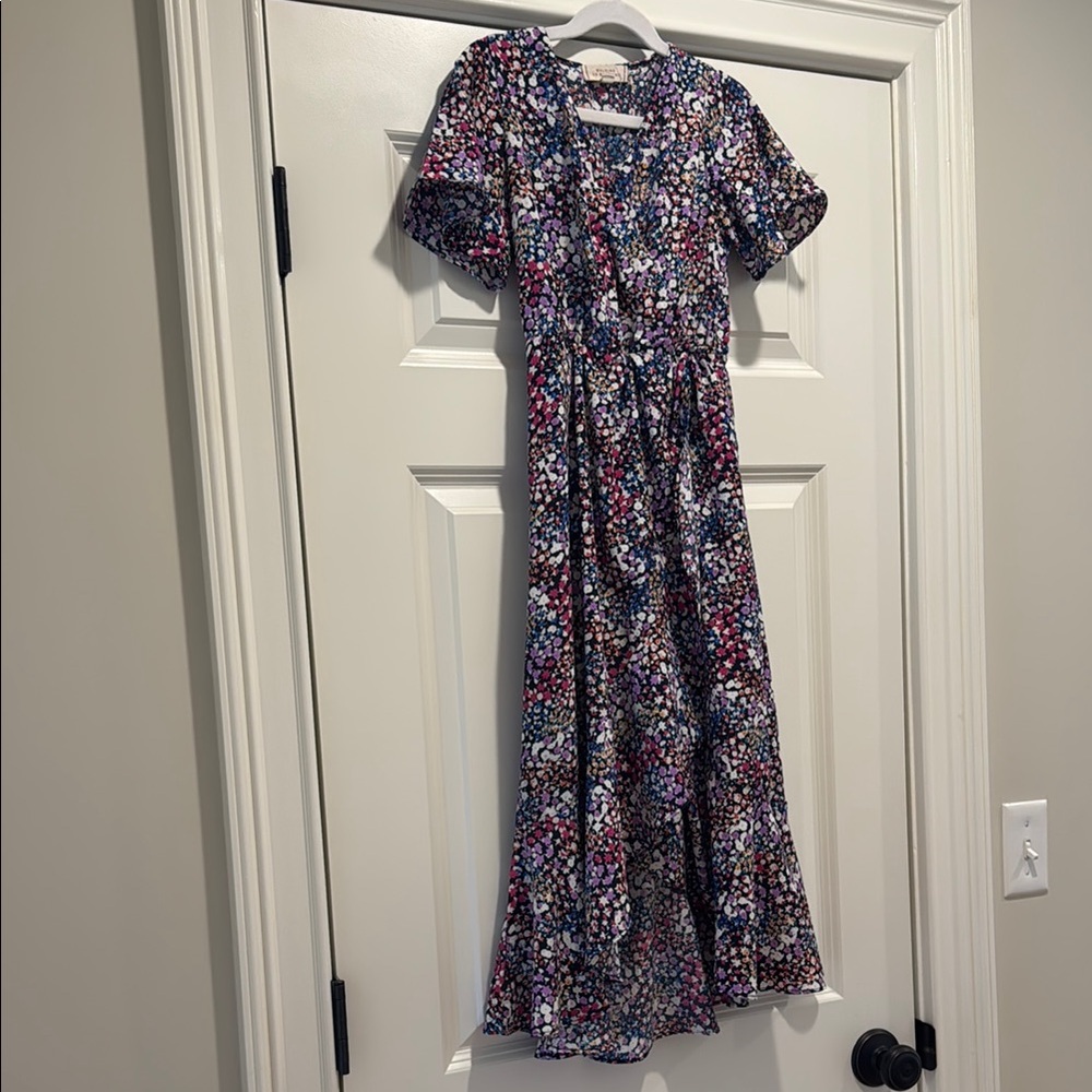 GIRLS size S (would fit a size 7/8) Floral long Dress